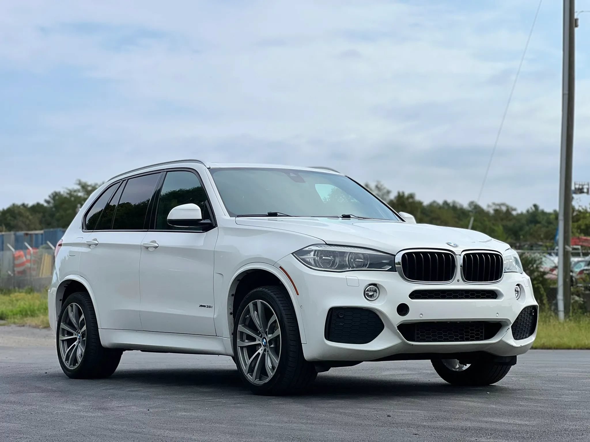 Used 2016 BMW X5 xDrive35i w/ M Sport AWD/4WD image 7