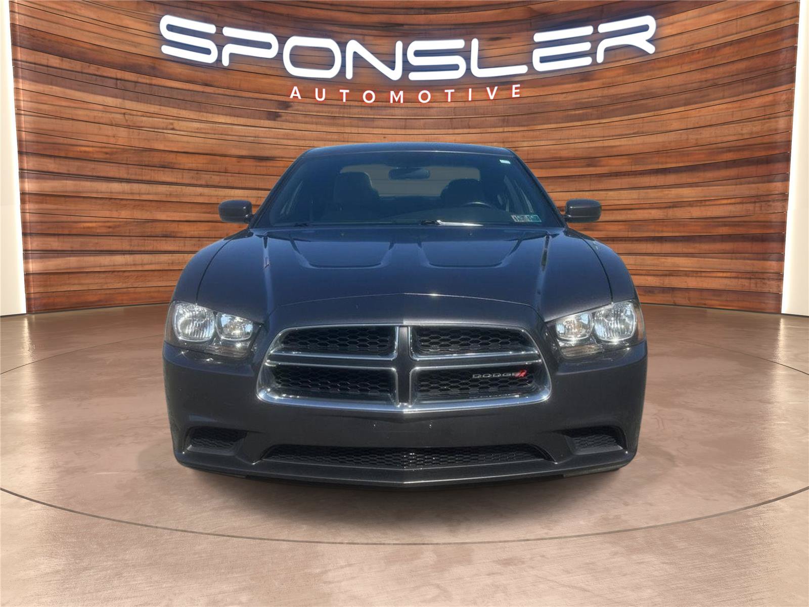 Used 2014 Dodge Charger SE RWD image 9