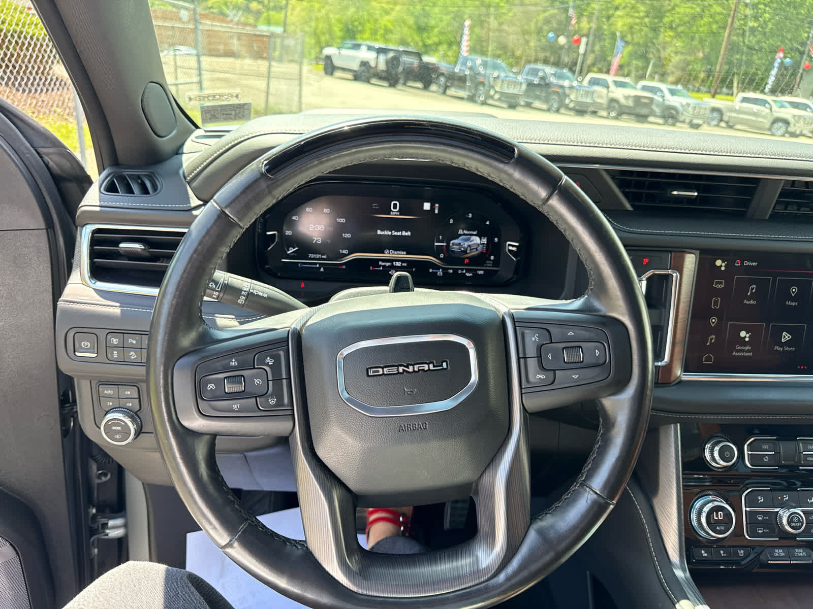Used 2023 GMC Yukon XL Denali Ultimate AWD/4WD image 18