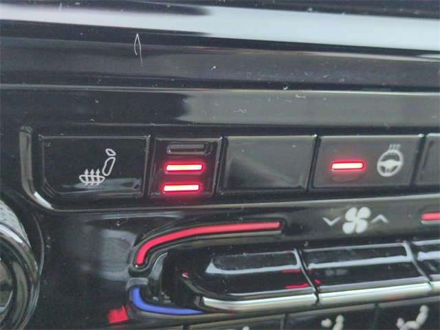 New 2025 Jeep Grand Cherokee Limited w/ Trailer Tow Package image 24