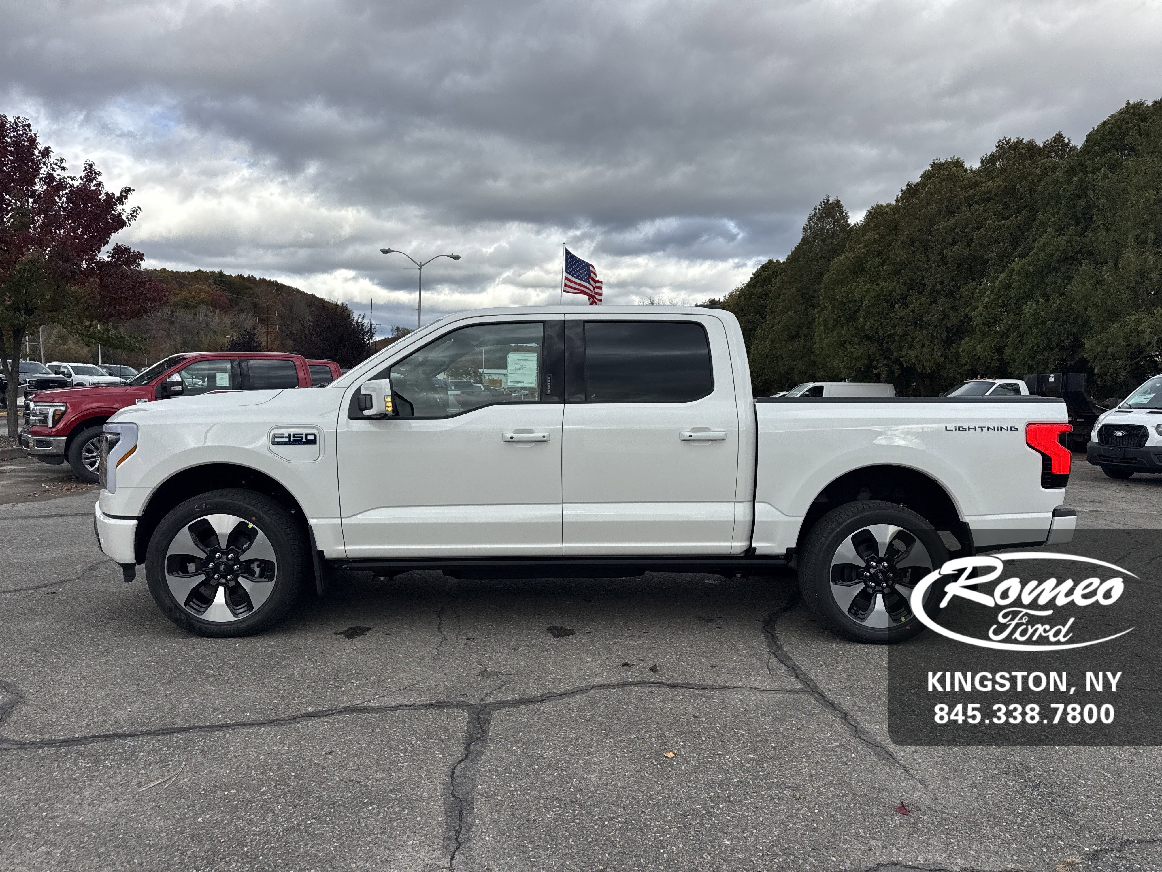 New 2025 Ford F150 Lightning Platinum image 9