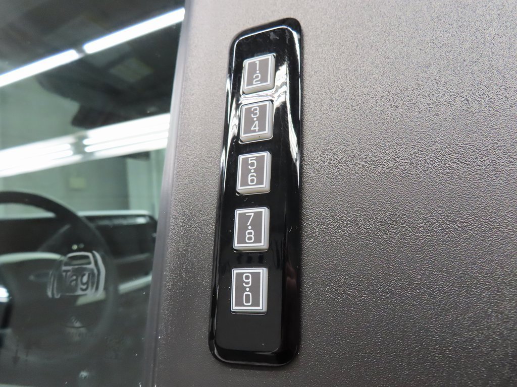 Used 2024 Ford F350 XLT image 46