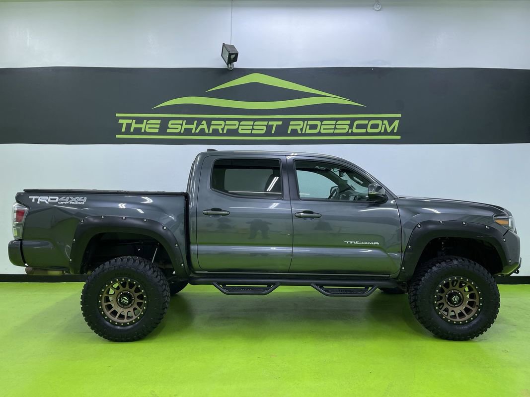 Used 2021 Toyota Tacoma TRD Off-Road w/ TRD Premium Off Road Package image 11
