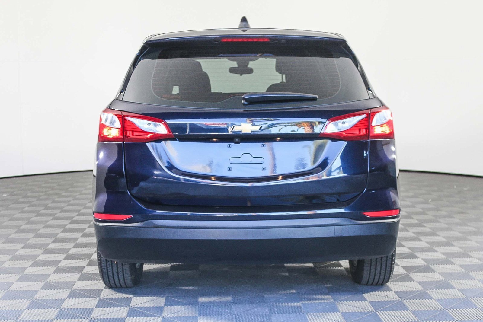 Used 2021 Chevrolet Equinox LS image 7