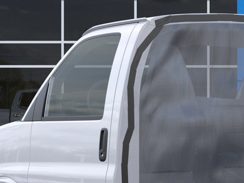 New 2026 Chevrolet Express 4500 Extended w/ Power Convenience Package RWD image 19