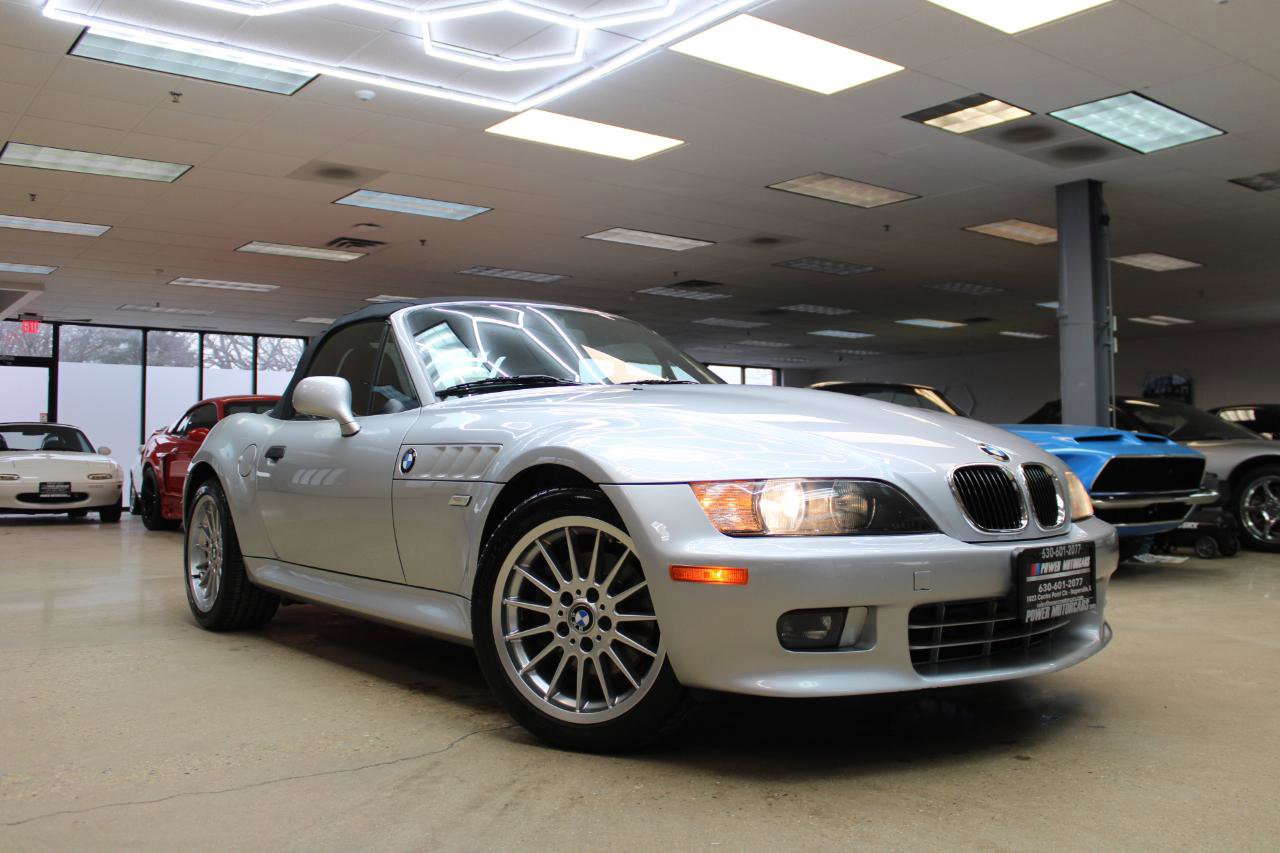 Used 2002 BMW Z3 3.0i image 2