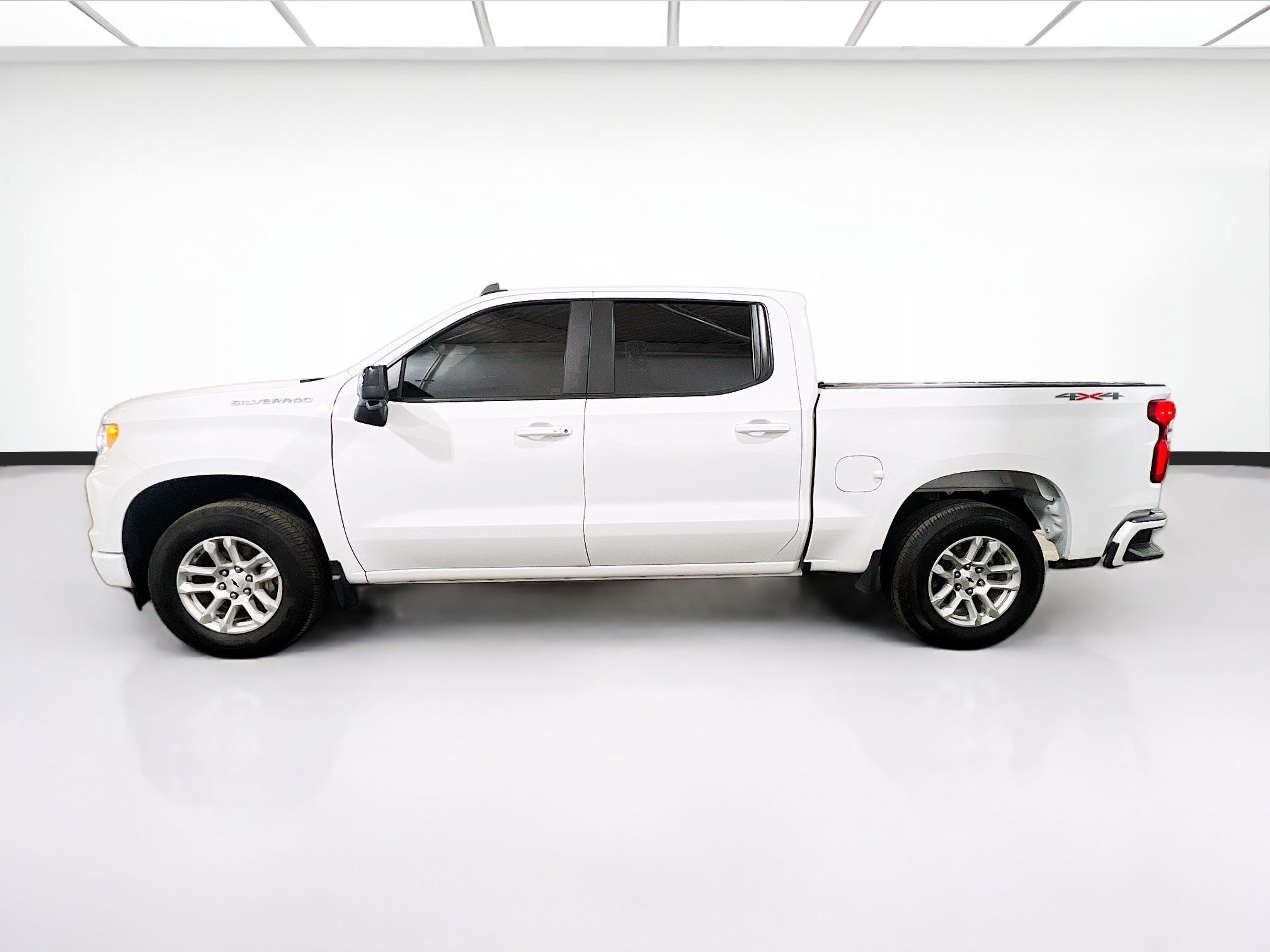 Used 2024 Chevrolet Silverado 1500 RST w/ Convenience Package II AWD/4WD image 22