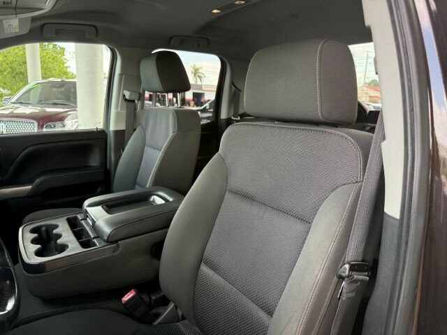 Used 2018 Chevrolet Silverado 1500 LT w/ All Star Edition AWD/4WD image 12