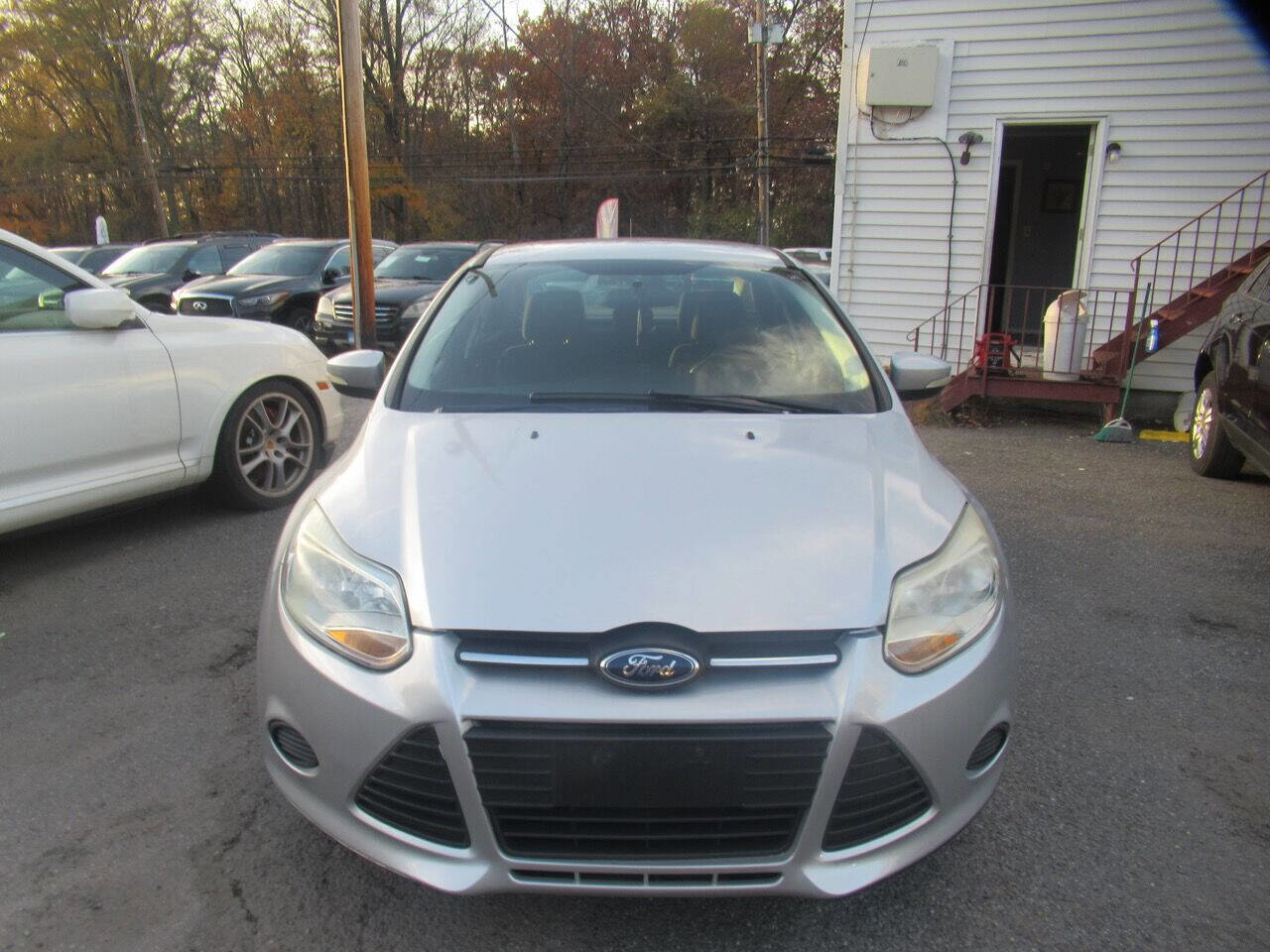 Used 2014 Ford Focus SE image 2