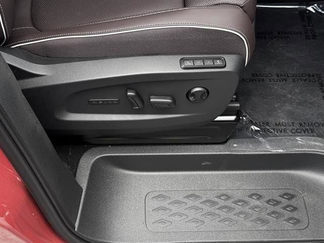 New 2025 Volkswagen ID. Buzz Pro S Plus image 25