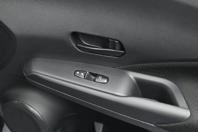 Used 2025 Nissan Kicks Play S FWD image 32