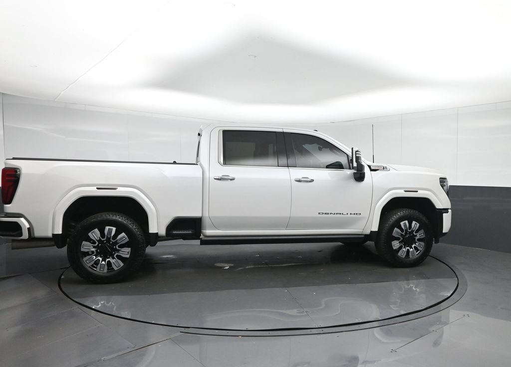 Used 2024 GMC Sierra 2500 Denali w/ Denali Reserve Package AWD/4WD image 8