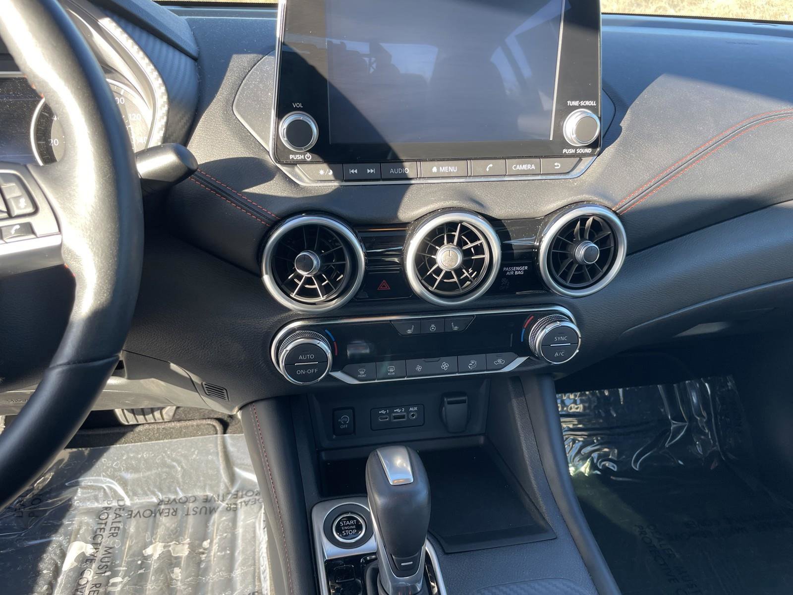 Used 2024 Nissan Sentra SR w/ SR Premium Package image 17