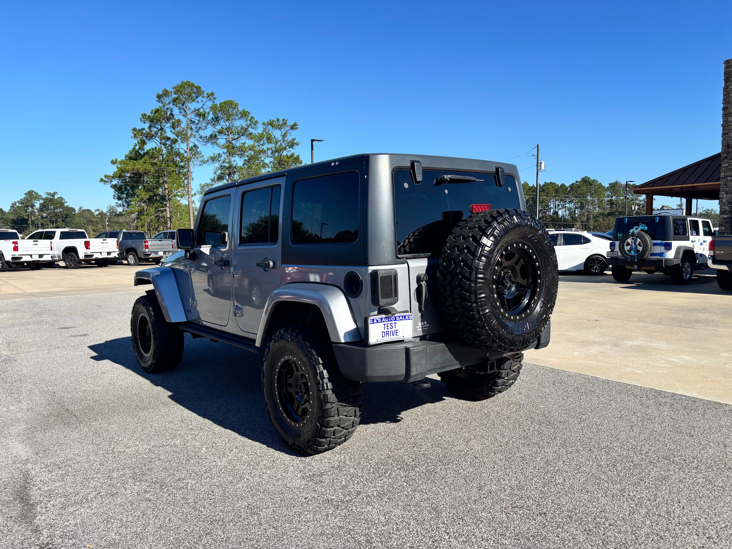 Used 2013 Jeep Wrangler Unlimited Sahara w/ Trailer Tow Group image 7