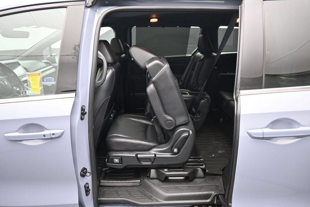Used 2024 Honda Odyssey Sport image 39