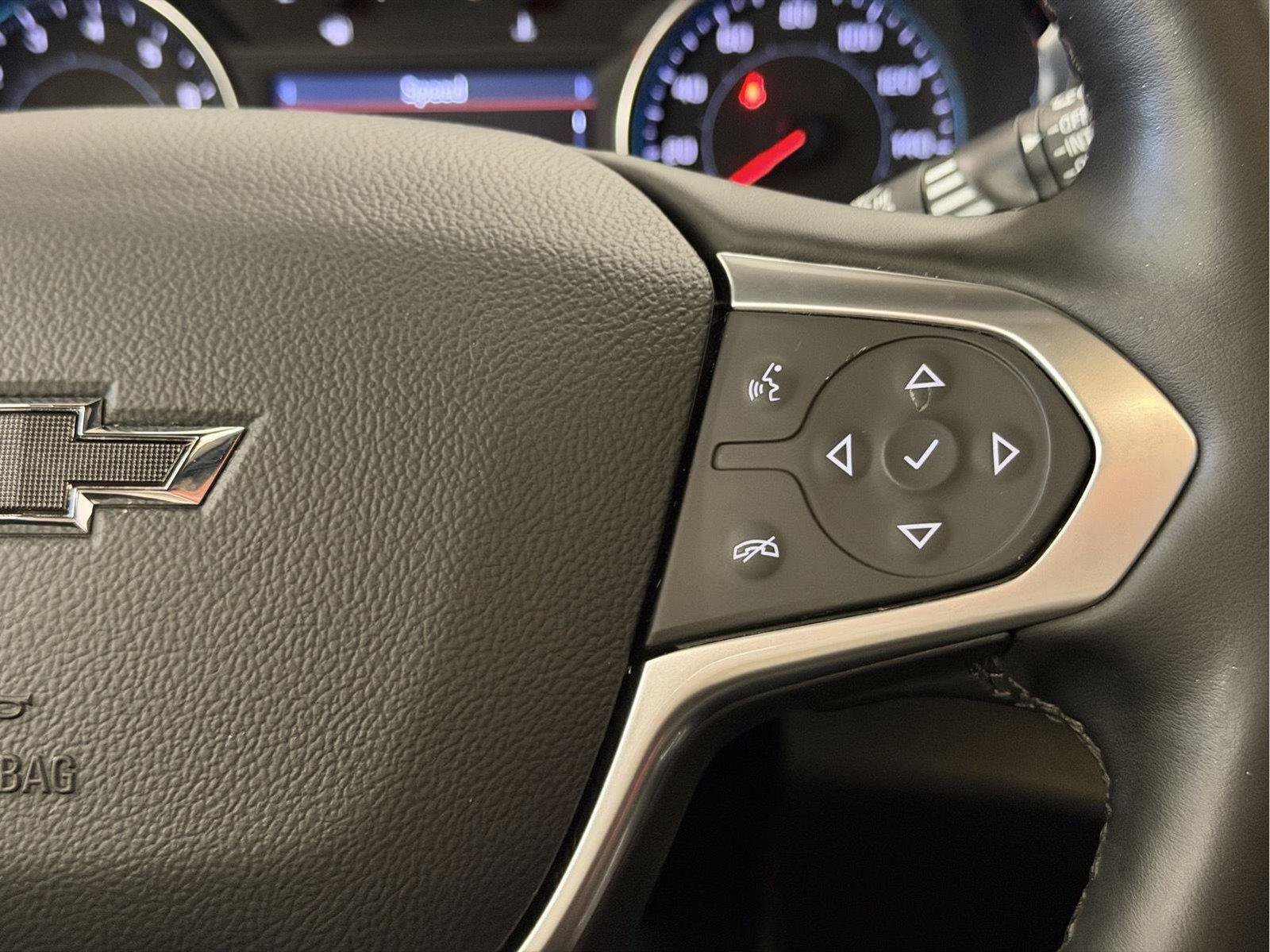 Used 2023 Chevrolet Traverse RS w/ LPO, Floor Liner Package AWD/4WD image 17