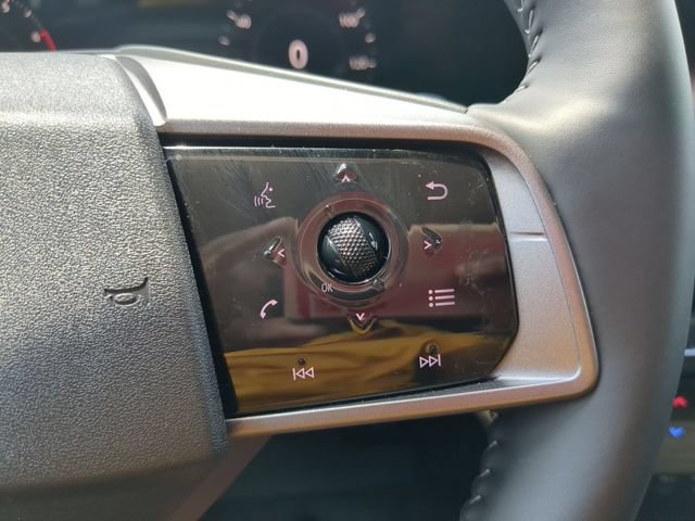 Used 2025 Nissan Murano SV FWD image 18
