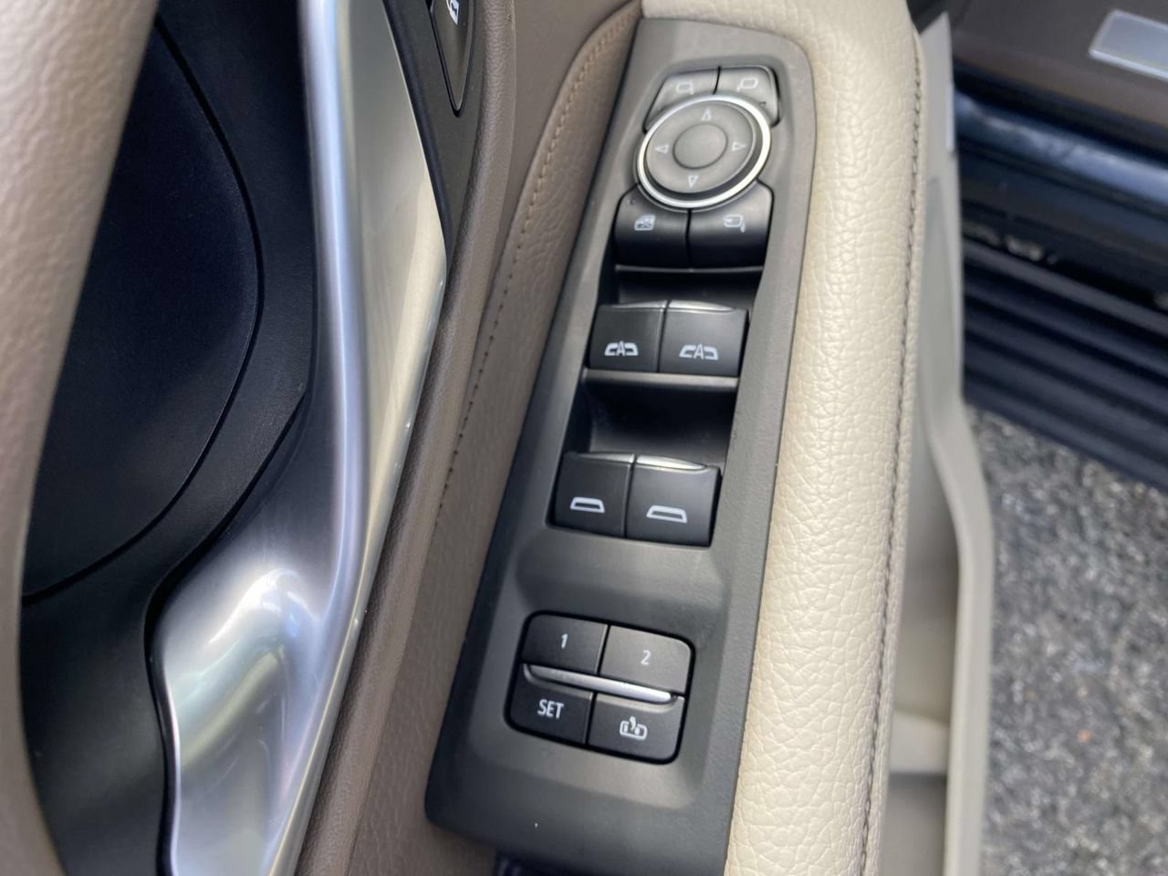Used 2022 GMC Yukon XL Denali w/ Denali Ultimate Package AWD/4WD image 19