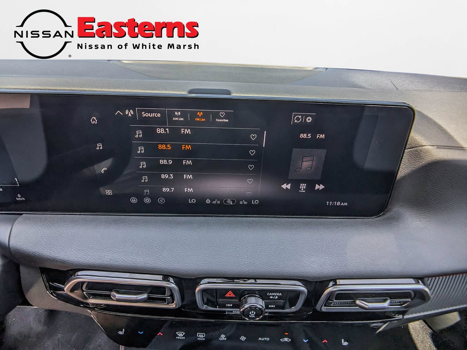 New 2026 Nissan Sentra SR w/ SR Premium Package FWD image 12