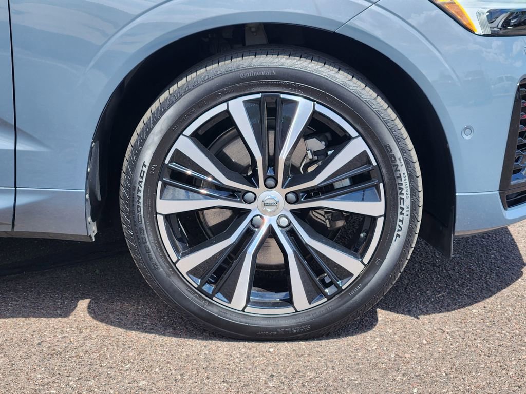 Used 2023 Volvo XC60 T8 Plus w/ Climate Package AWD/4WD image 30