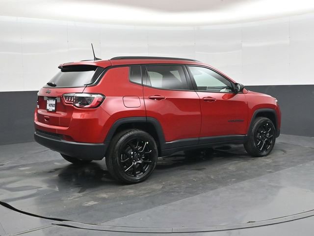 New 2026 Jeep Compass Latitude image 4