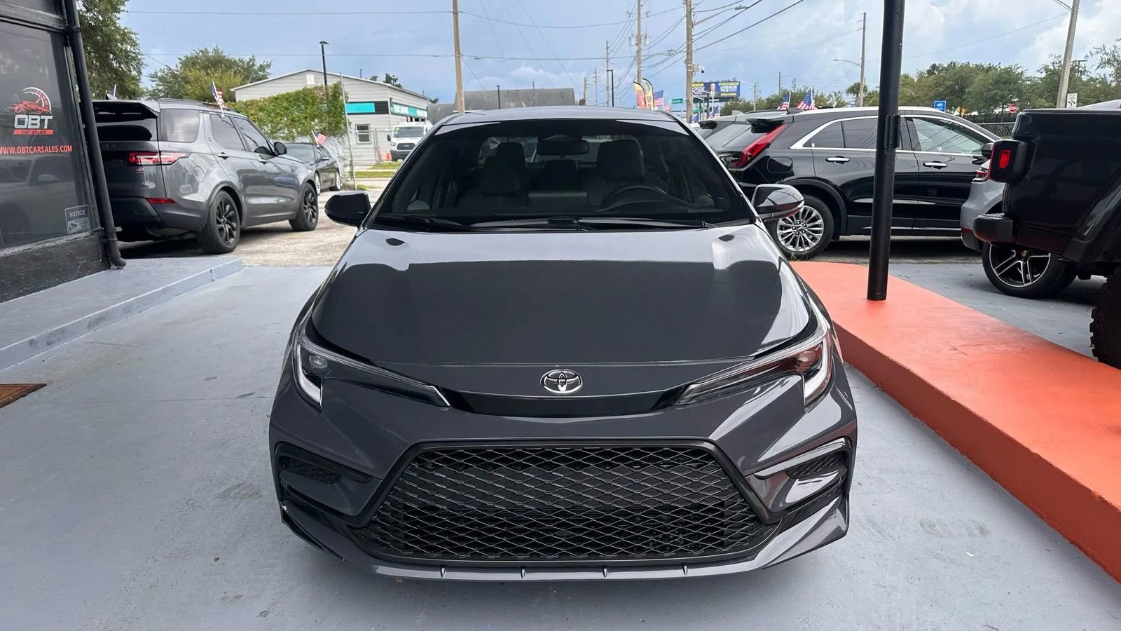 Used 2025 Toyota Corolla SE image 8