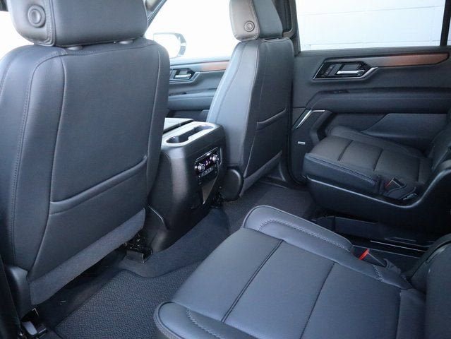 New 2026 GMC Yukon XL Denali w/ Sun & Power Step Package AWD/4WD image 14