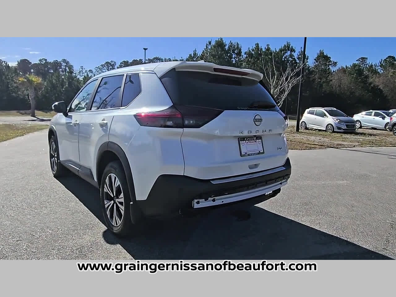 Used 2023 Nissan Rogue SV FWD image 27