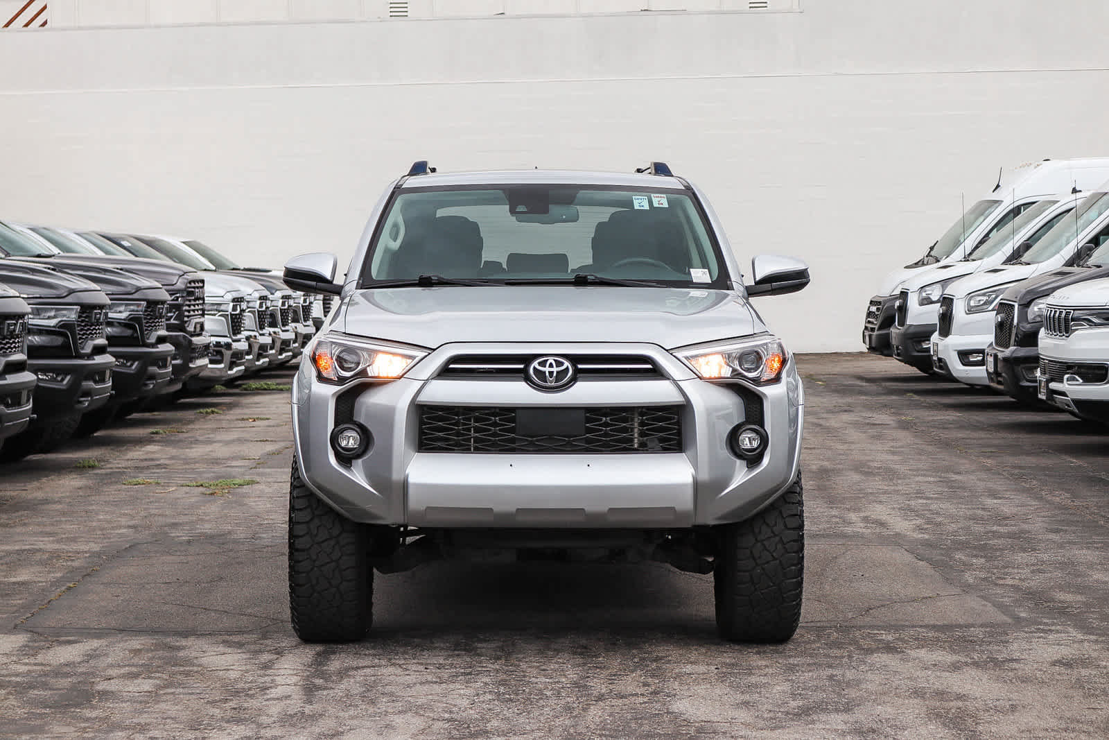 Used 2021 Toyota 4Runner SR5 AWD/4WD image 2