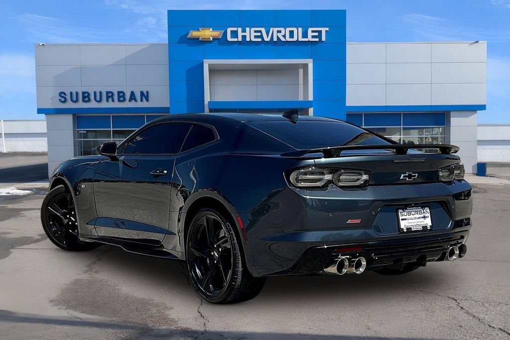 Used 2019 Chevrolet Camaro SS RWD image 3