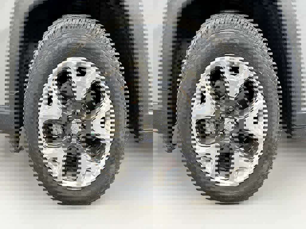 Used 2021 Jeep Compass Limited FWD image 8