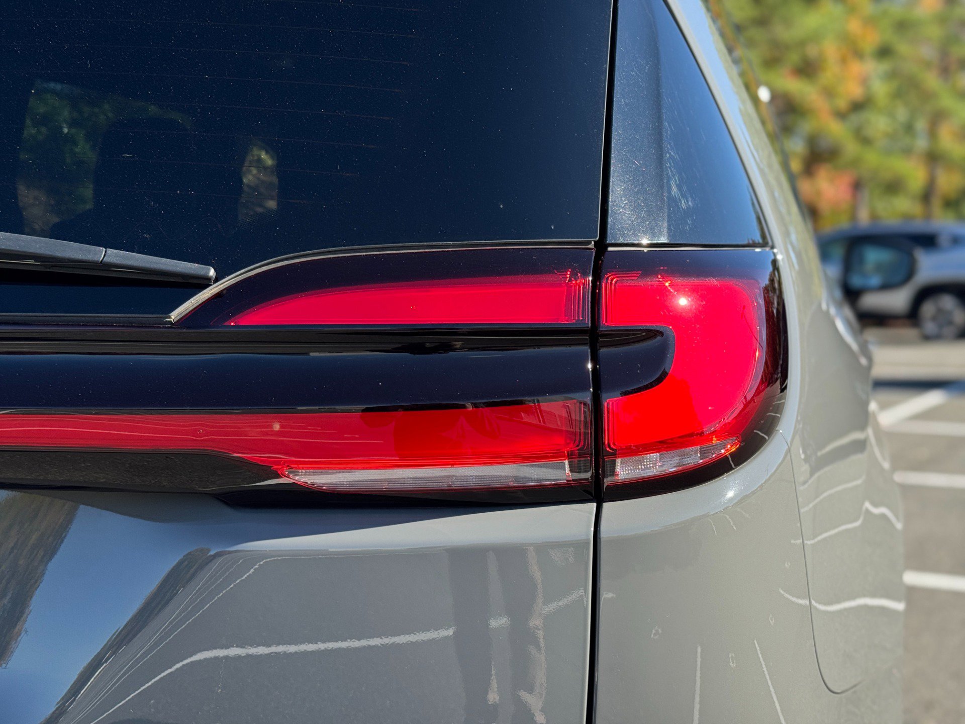 Used 2023 Chrysler Pacifica Touring-L w/ S Appearance Package image 18