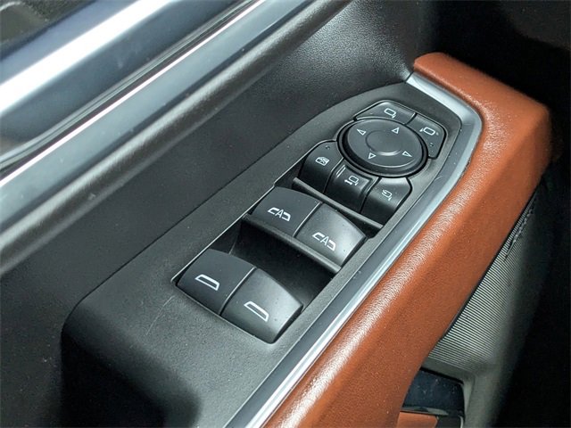 Used 2024 GMC Sierra 3500 Denali Ultimate image 32