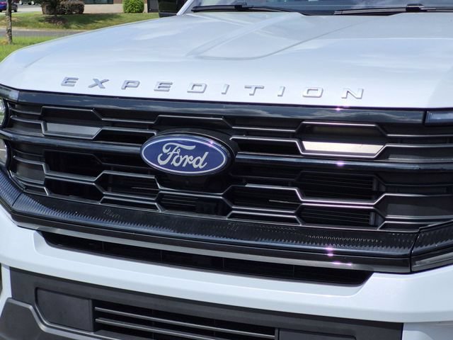 Used 2025 Ford Expedition Max Active RWD image 36