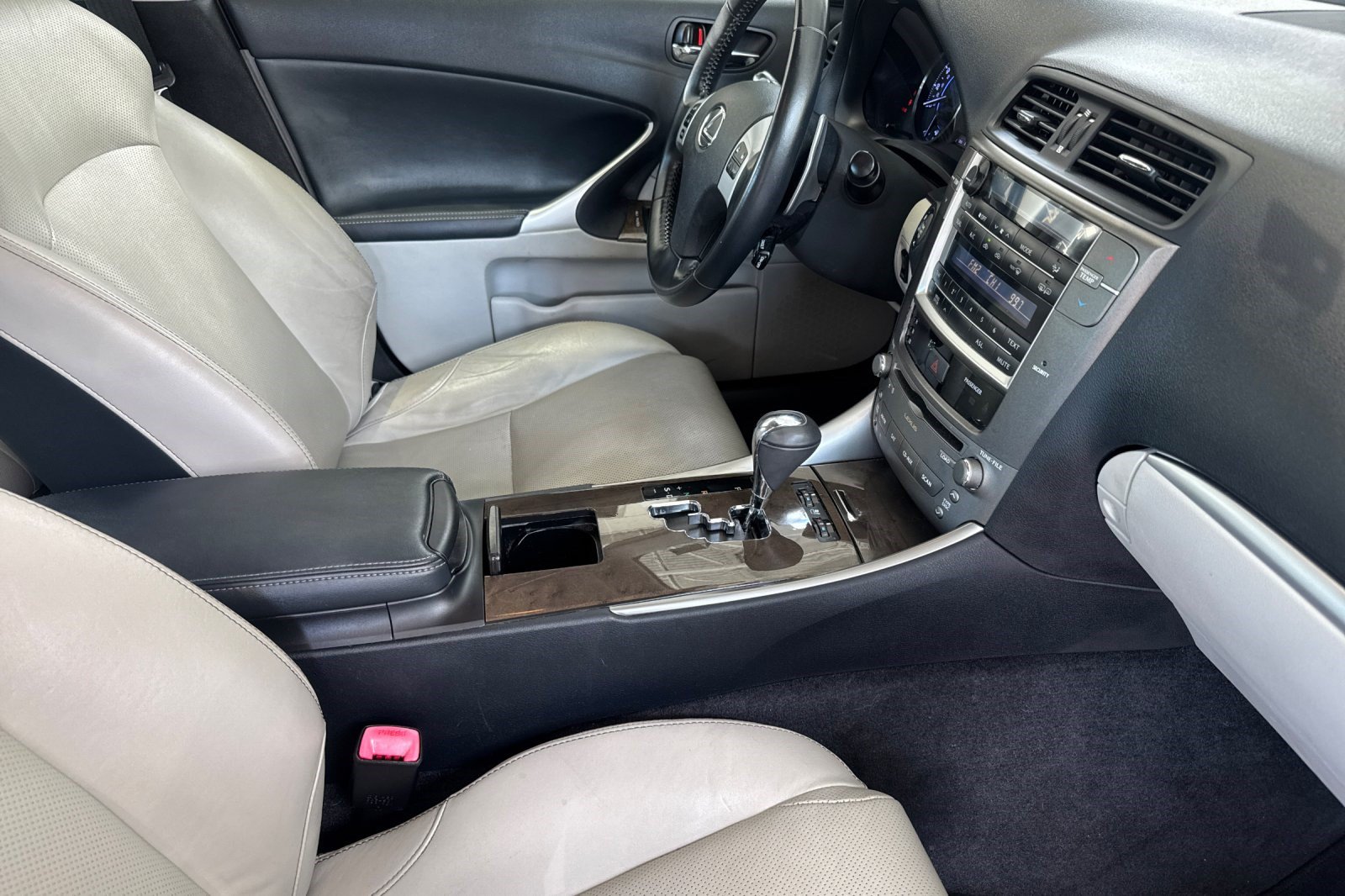 Used 2012 Lexus IS 250 w/ Premium Pkg Value Edition RWD image 19