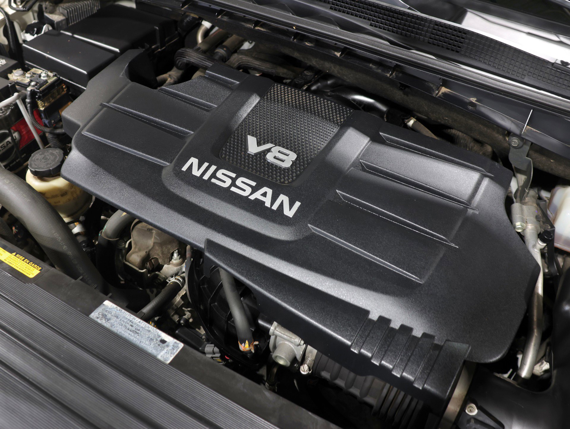 Used 2017 Nissan Titan PRO-4X w/ Pro-4x Convenience Package image 5