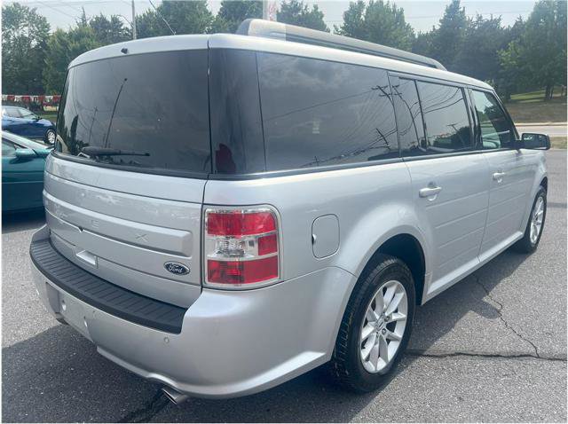 Used 2019 Ford Flex SE image 3