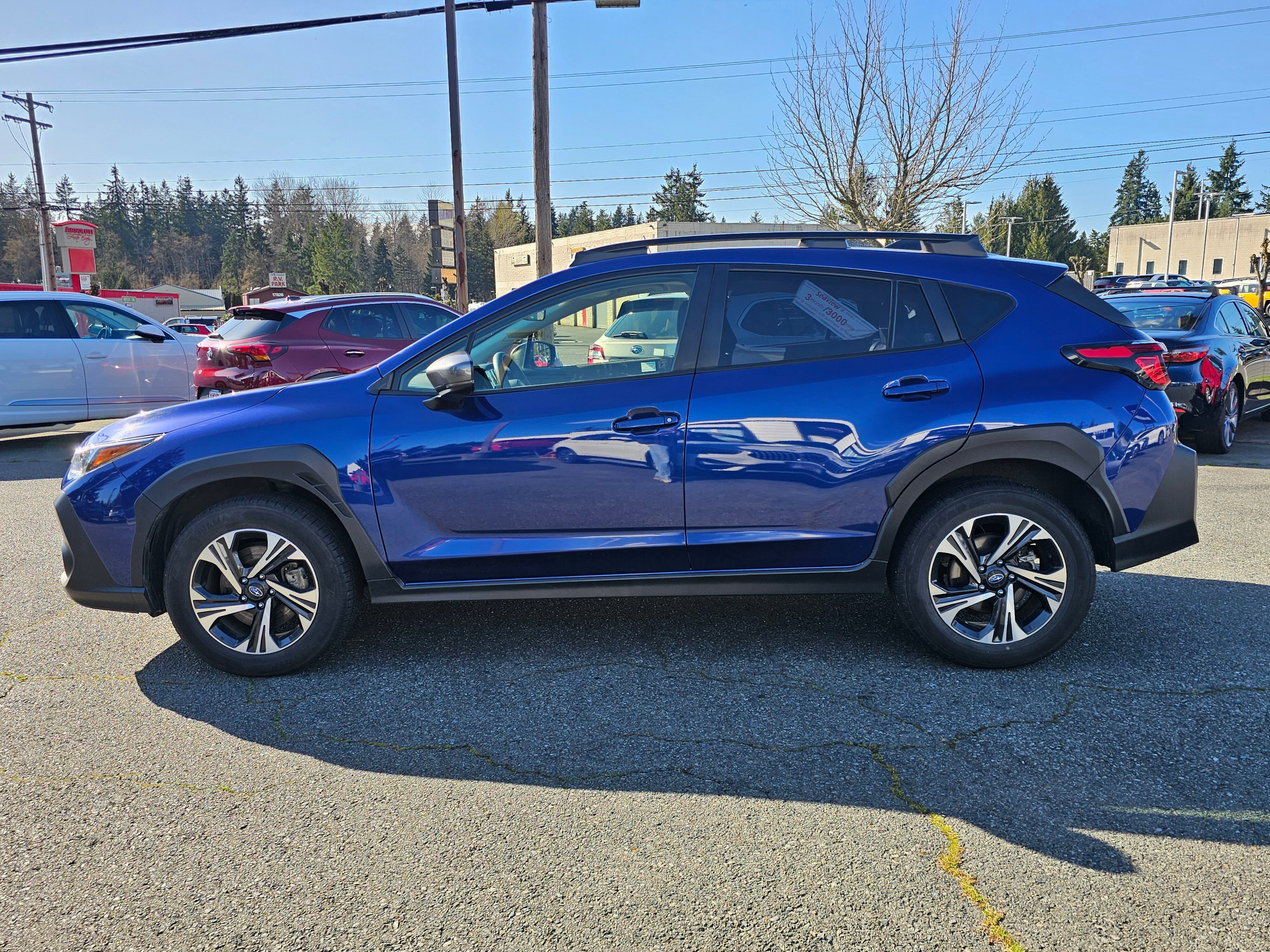 Used 2024 Subaru Crosstrek 2.0i Premium AWD/4WD image 4