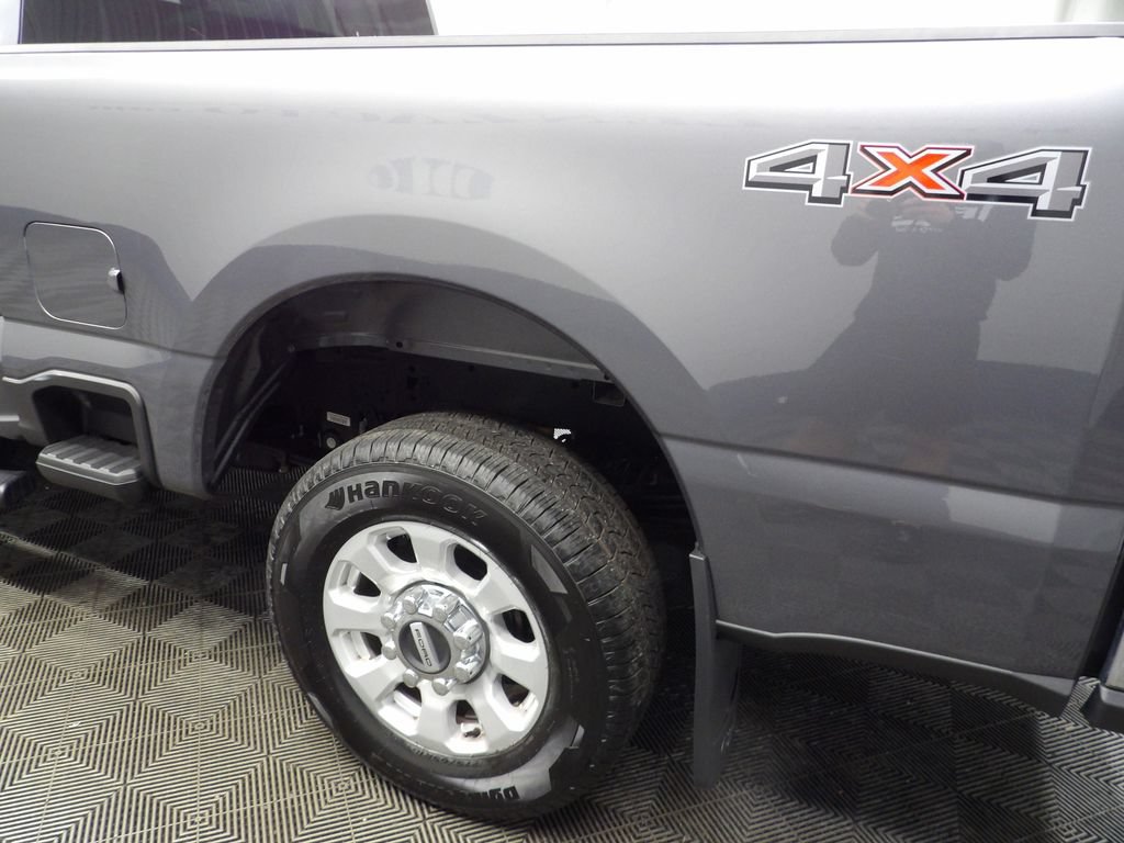 Used 2024 Ford F250 XLT AWD/4WD image 35