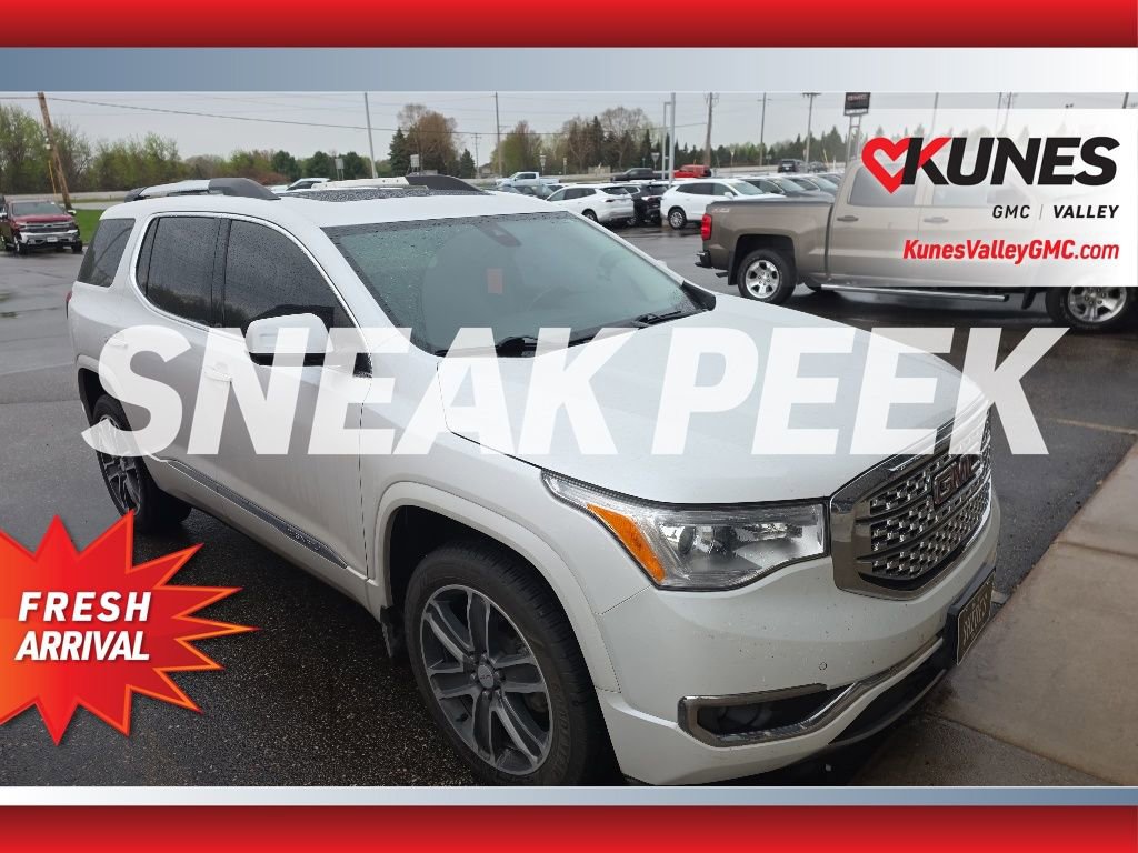 Used 2019 GMC Acadia Denali w/ Technology Package AWD/4WD image 1