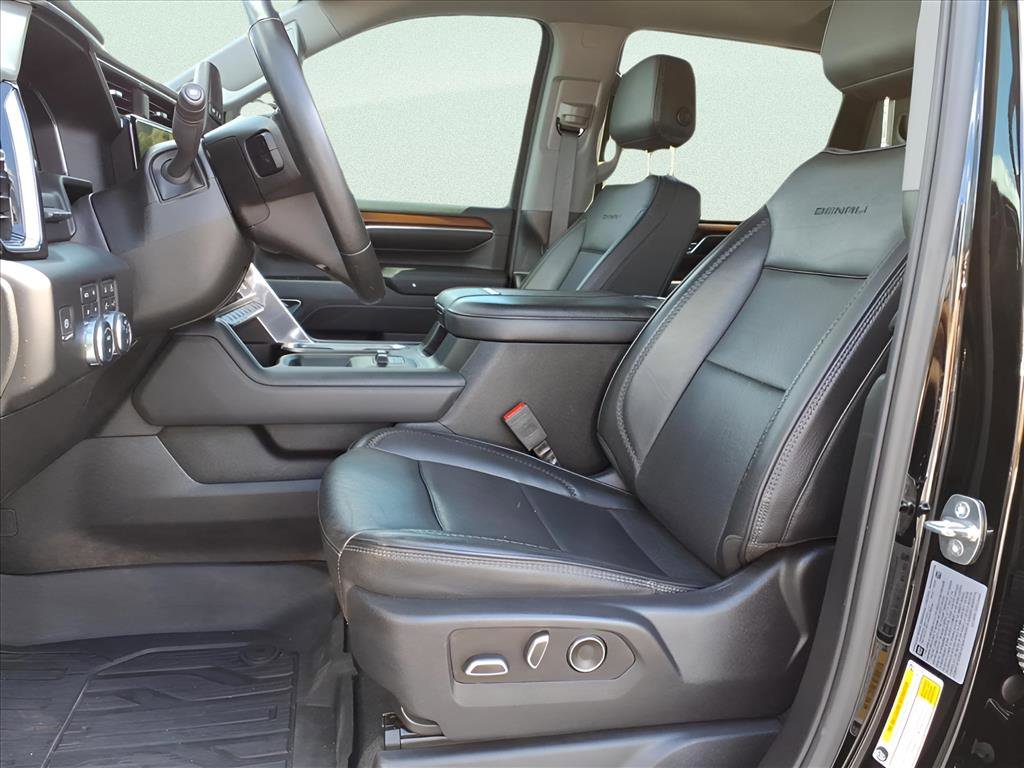 Used 2024 GMC Sierra 2500 Denali w/ Denali Reserve Package image 8