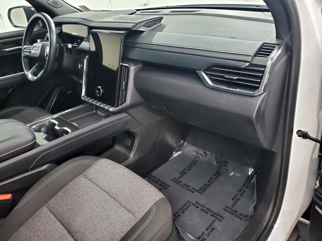 Used 2025 GMC Acadia Elevation image 11