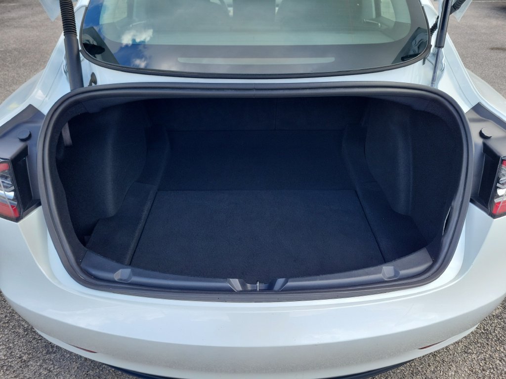 Used 2023 Tesla Model 3 Standard Range RWD image 6