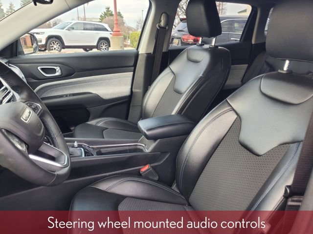 Used 2022 Jeep Compass Latitude AWD/4WD image 12