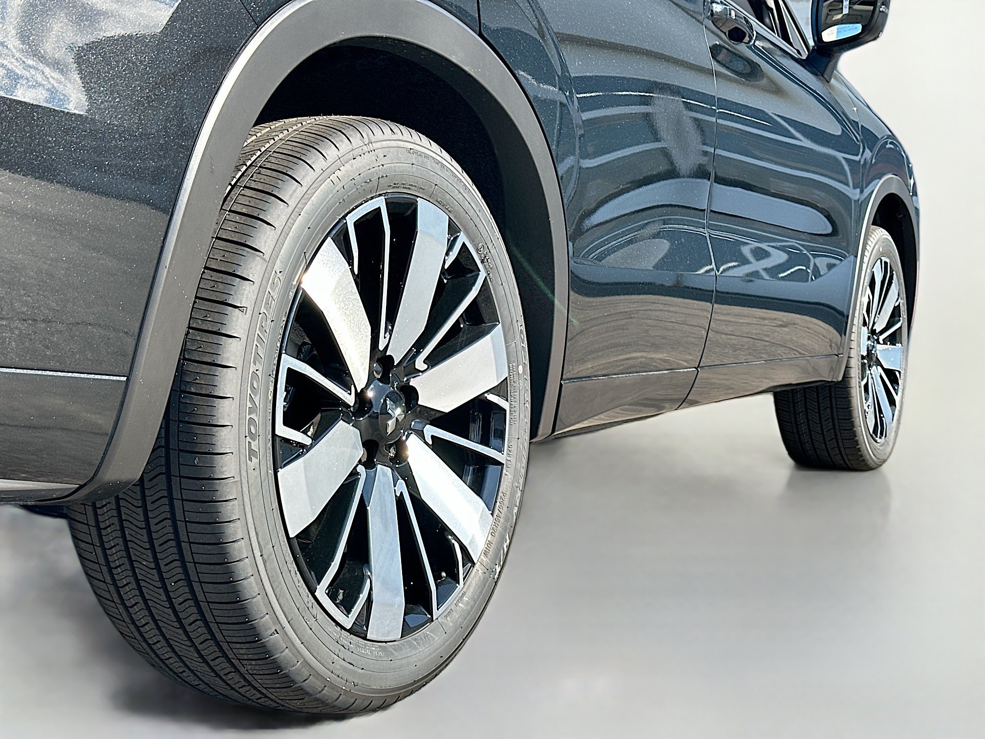 New 2025 Mitsubishi Outlander AWD image 13