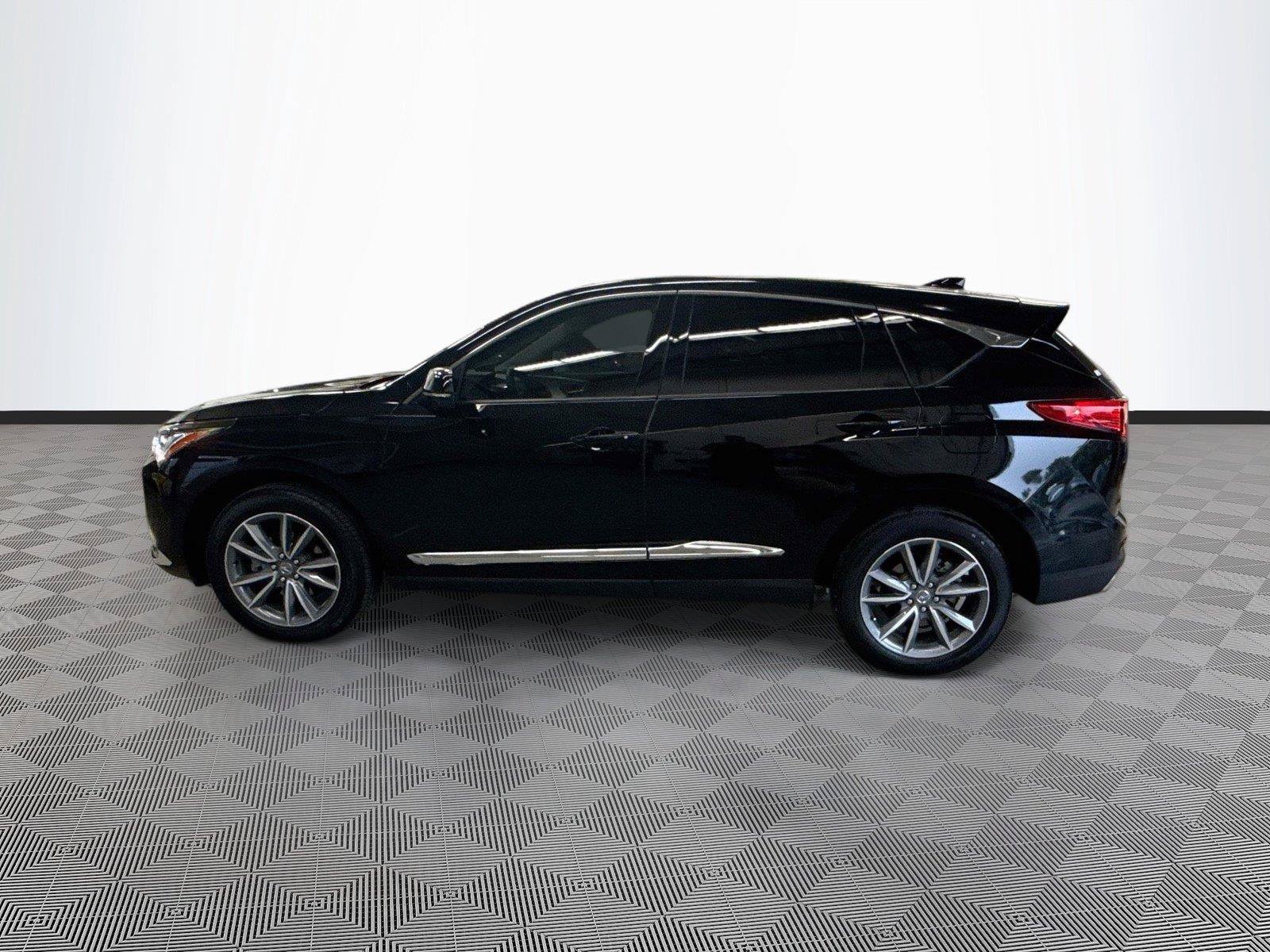 Used 2024 Acura RDX w/ Technology Package AWD/4WD image 4