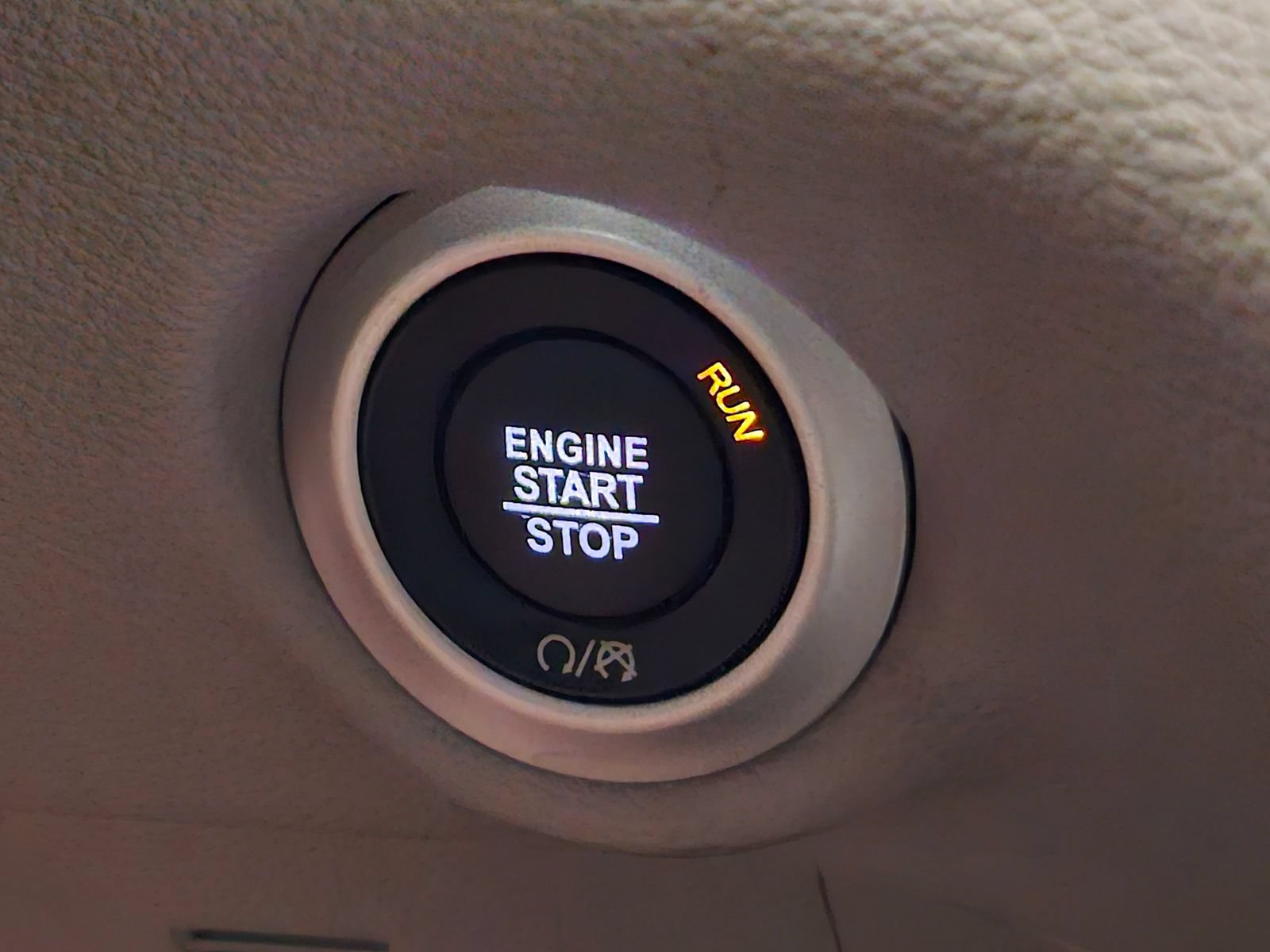 Used 2022 Chrysler Pacifica Limited AWD/4WD image 18