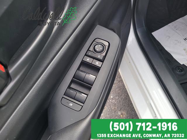 Used 2024 Toyota Prius Prime SE image 11