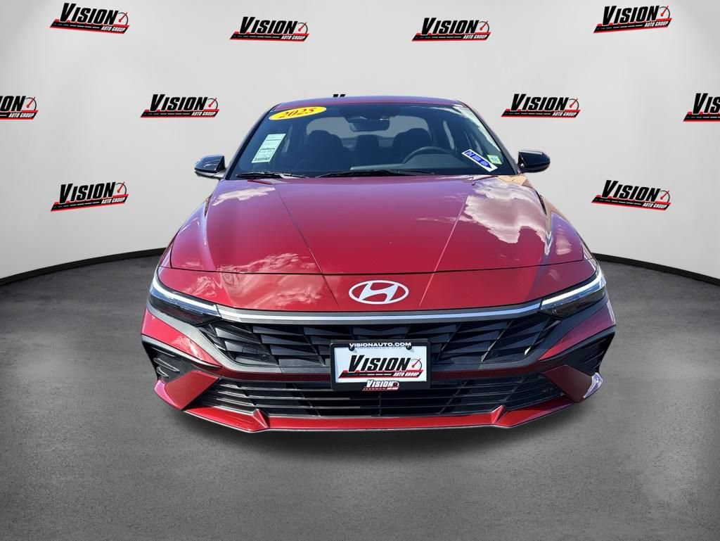 Certified 2025 Hyundai Elantra Sport FWD image 2
