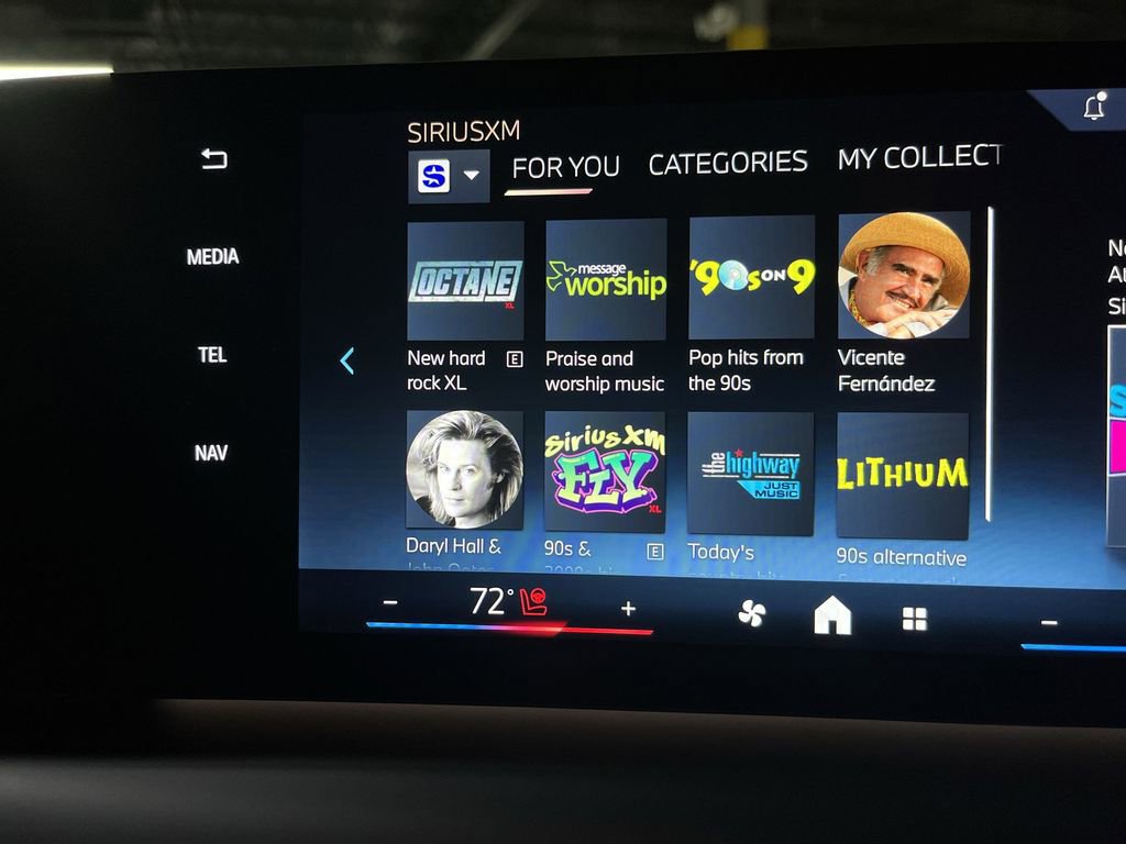 Used 2025 BMW 228i xDrive w/ Premium Package image 16